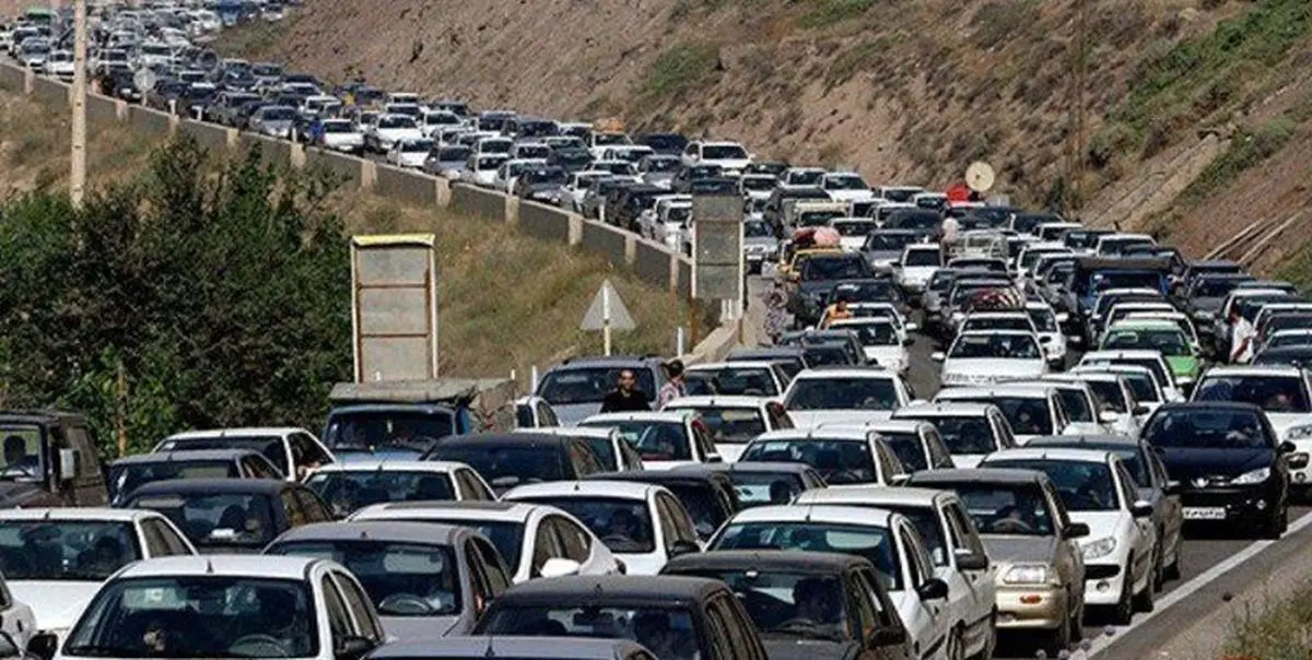  ترافیک در جاده‌های چالوس، هراز و فیروزکوه سنگین است