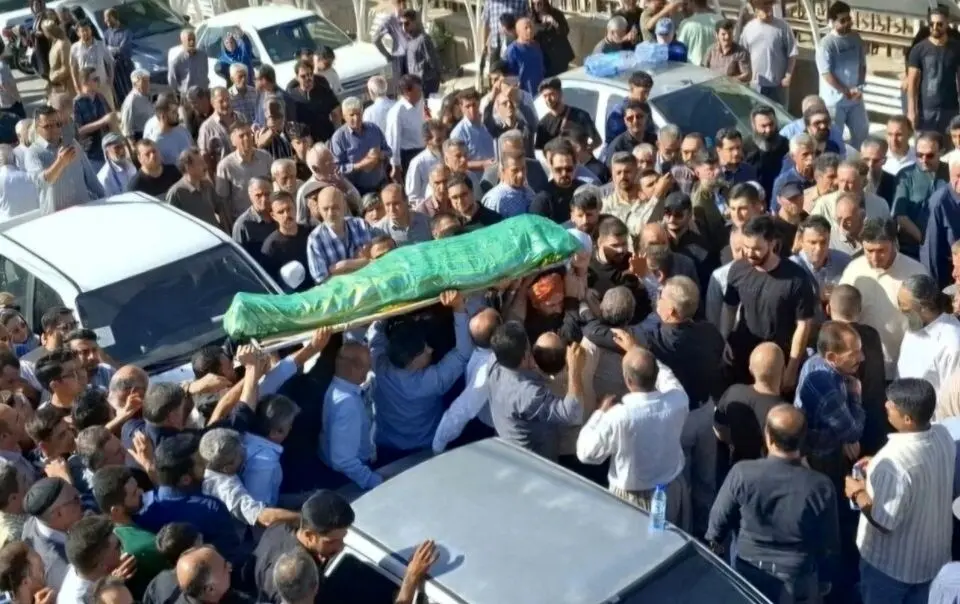 ببینید| وداع با اسطوره دف‌نوازی؛ پیکر علاءالدین یاسینی به خاک سپرده شد