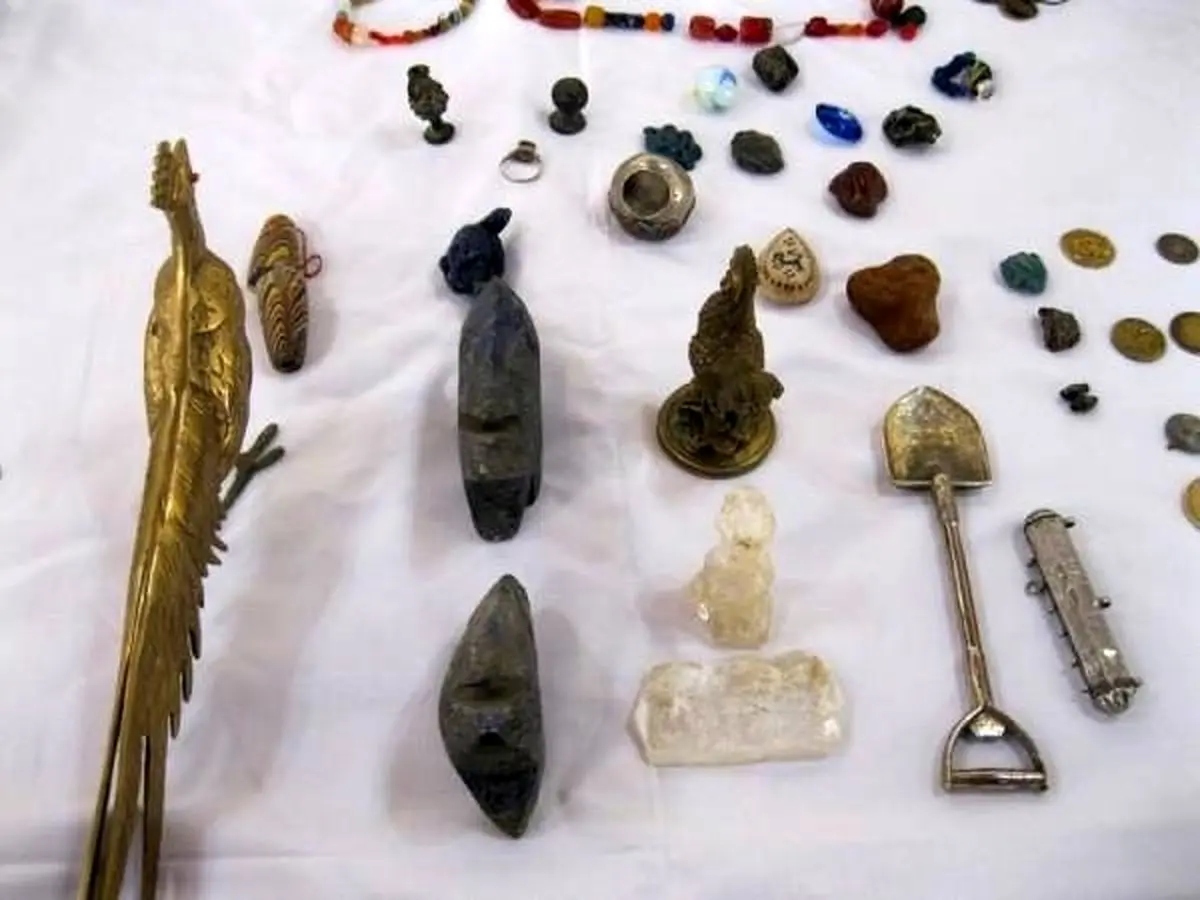 دستگیری قاچاقچی با گونی پر از عتیقه‌های 3 هزار ساله