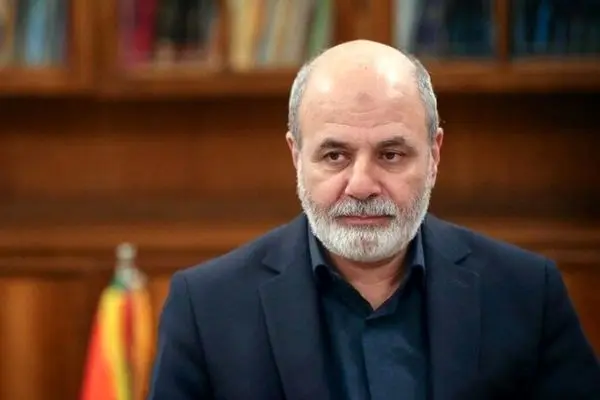 هشدار دریادار احمدیان: بیش از دو دهه است با راهبرد ⁧جنگ نامتقارن⁩ برای این لحظه تمرین کرده‌ایم؛ نزدیکتر بیایید