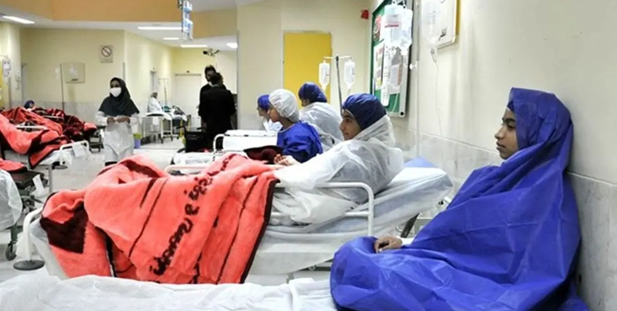 تکرار ماجرای مسمومیت دانش آموزان قم/ ۶۱ دانش آموز راهی بیمارستان شدند