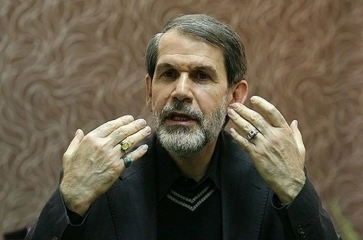 احمدی‌نژاد جَنَم مدیریت داشت؛ آدم کاریزماتیکی است/ نگاه روحانی با نگاه امام و رهبری متفاوت است
