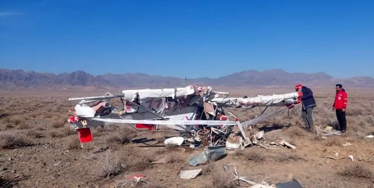 دو کشته بر اثر سقوط یک فروند هواپیمای فوق سبک در کاشمر