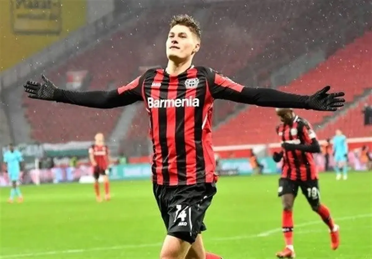 برد پُرگل لورکوزن مقابل فرانکفورت