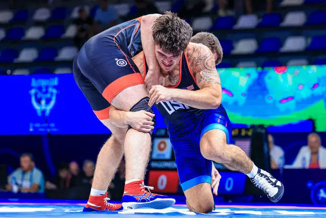 کشتی آزاد قهرمانی جوانان جهان؛ آمریکا قهرمان زودهنگام شد/ تلاش ایران برای دومی