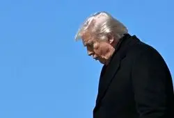 گاردین: پشت سر عربده‌کشی‌های ترامپ، واقعیت این است که او به‌شدت به توافق صلح با ایران نیاز دارد