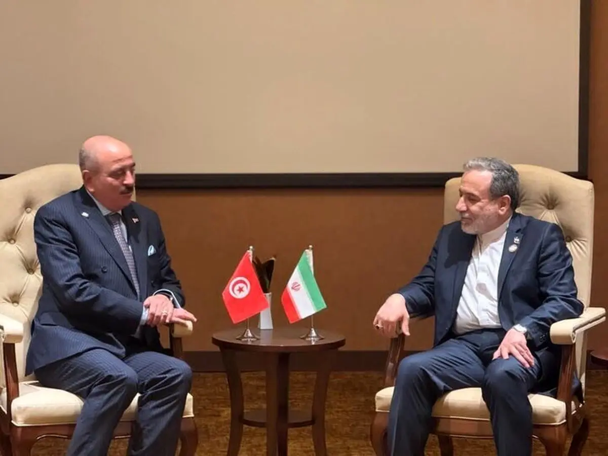 دیدار و گفت‌وگوی وزیران خارجه ایران و تونس