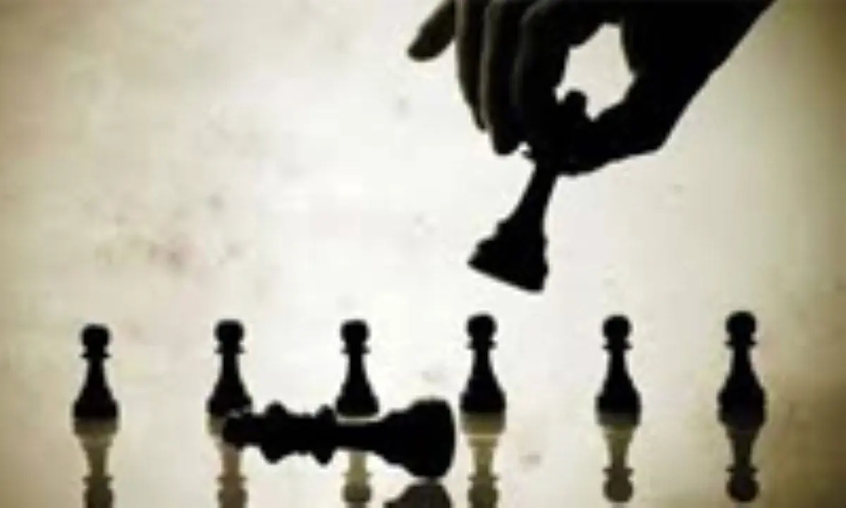 عکس حسرت‌بار از دختر شطرنج باز ایرانی در خارج
