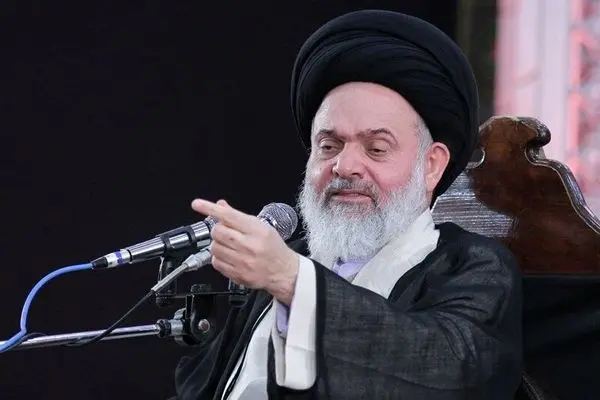 احتمال رفع فیلترینگ صدای  امام جمعه قم را درآورد: ابتدا قانون حاکم بر فضای مجازی را نظامند کنید بعدا فضای مجازی را از رها بودن دربیاورید