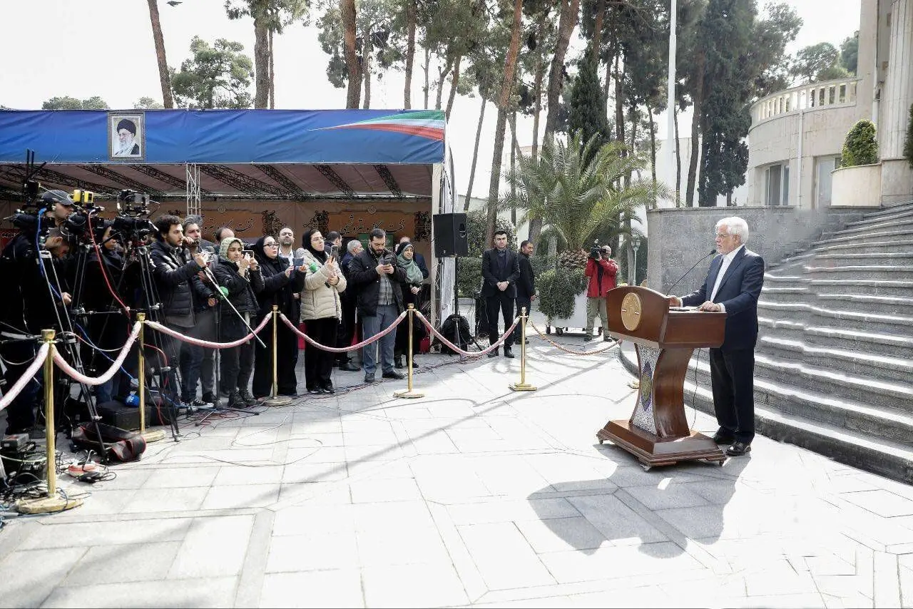 عارف:خبرنگاران اجازه نمی دهند واقعیت در طوفان شایعات دفن شود