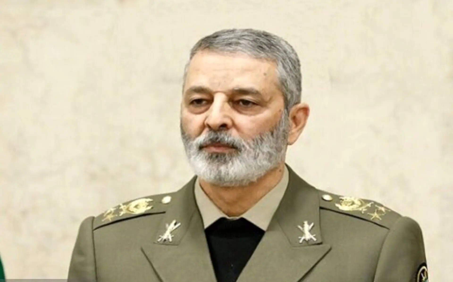 سرلشکر موسوی: اگر اختلاط بعضی افراد ناآگاه در بین تروریست‌ها نبود، پلیس به یک تن از این‌ها اجازه ادامه شرارت را نمی‌داد/حافظان امنیت ایران به هیچ تروریستی مجال میدان‌داری نخواهند داد