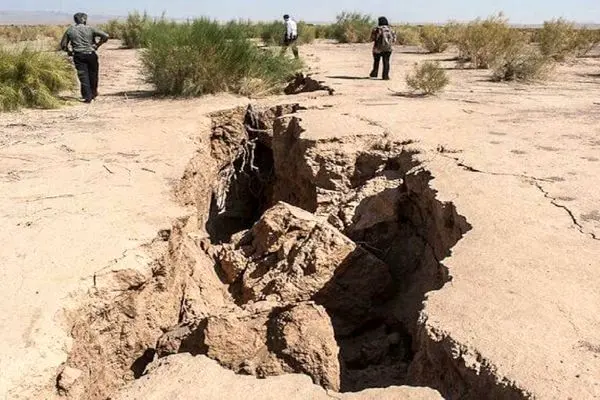 خطر فرونشست زمین در کمین ۳۵۹ دشت ایران