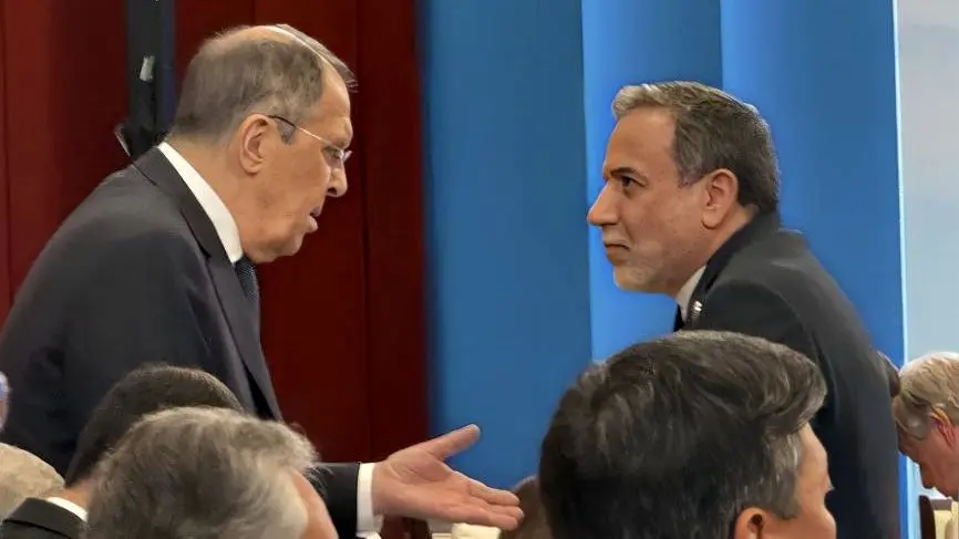 گفتگوی عراقچی و لاوروف در تیانجین چین