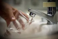 استاندار تهران: وضعیت تأمین آب شرب پایتخت با مشکل مواجه شده/ علت اصلی این موضوع، بارگذاری‌های جمعیتی در دهه‌های گذشته است