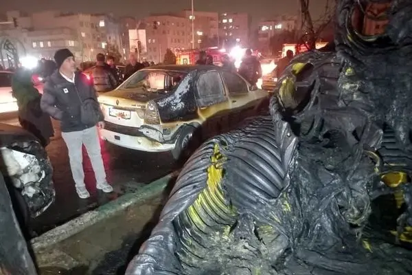 وقوع حریق در بزرگراه یادگار؛ خسارت به خودروها و ویلاهای مسیر