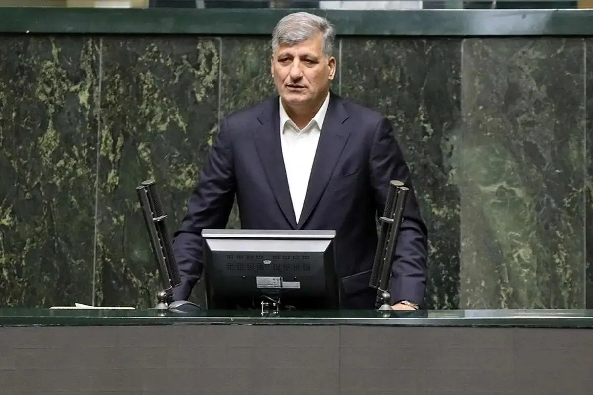 افشاگری گودرزوند از پشت‌پرده پیامک‌های تهدیدآمیز به نمایندگان؛ امروز مانند سال های ۵۸ و ۵۹ که شهید بهشتی را مورد تهمت و توهین قرار می دادند رئیس حاضر مجلس را مورد تهمت و توهین قرار می دهند