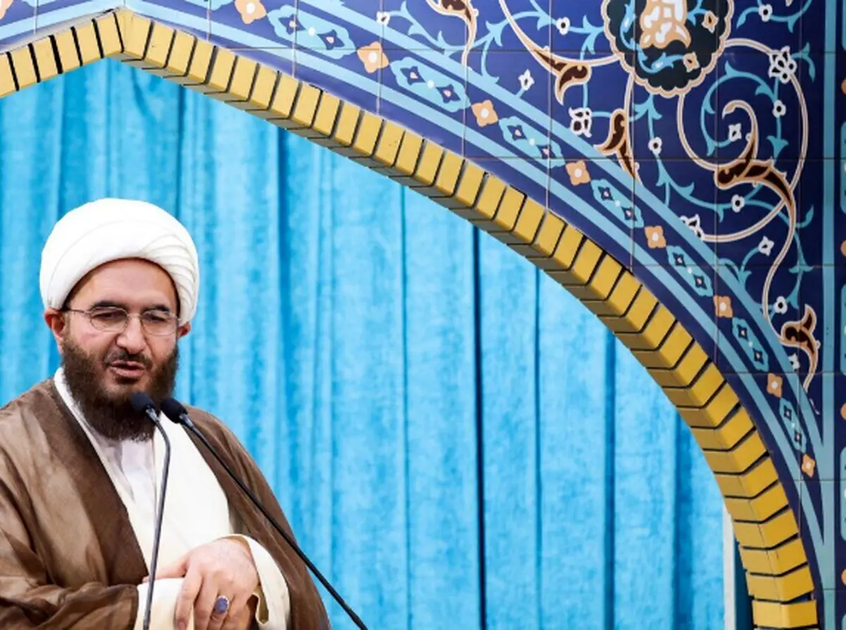 حاج علیاکبری: مقاومت و انسجام تنها راه مقابله با سلطهگری آمریکا است