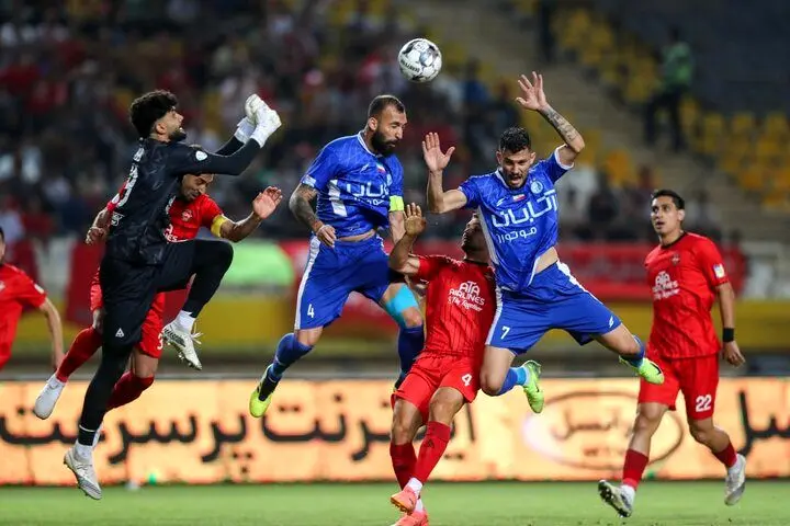 کارشناسی داوری بازی تراکتور مقابل استقلال/ پنالتی درست بود؟