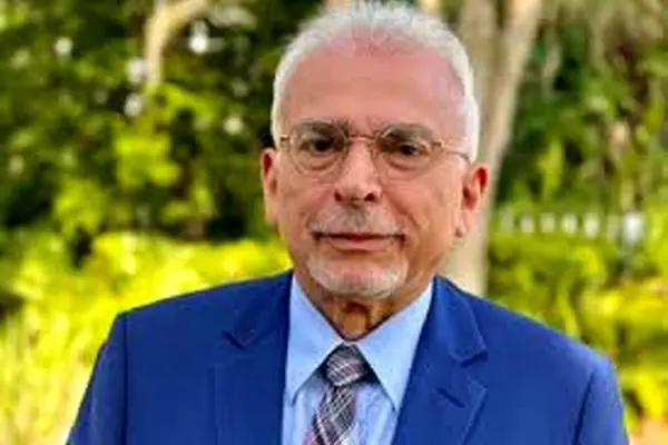 محسن میلانی: به نظر می‌رسد استراتژی ایران تا حدی شبیه تاکتیک «rope-a-dope» باشد که محمد علی کلی از آن استفاده می‌کرد: ضربه‌ها را هضم کن، صبر کن تا حریف خسته شود، سپس ضدحمله بزن