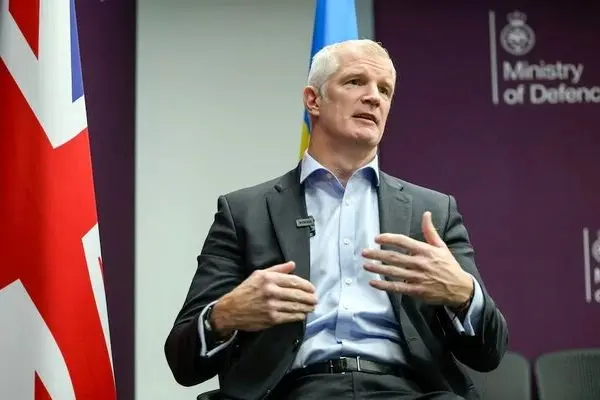 وزیر نیروهای مسلح انگلیس: ناتو باید بیشتر هزینه کند؛ برای دفاع دیگر نباید به آمریکا تکیه کنیم