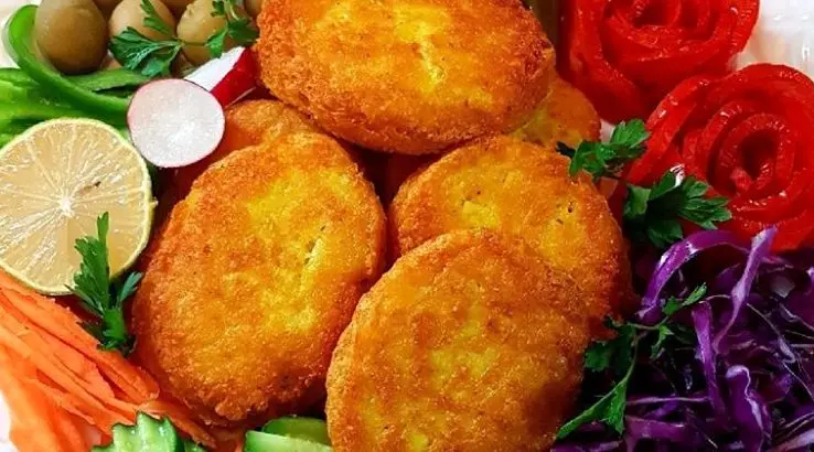 کوکو پیاز؛ غذایی ارزان و خوشمزه که با خوردنش سیر نمی‌شوید