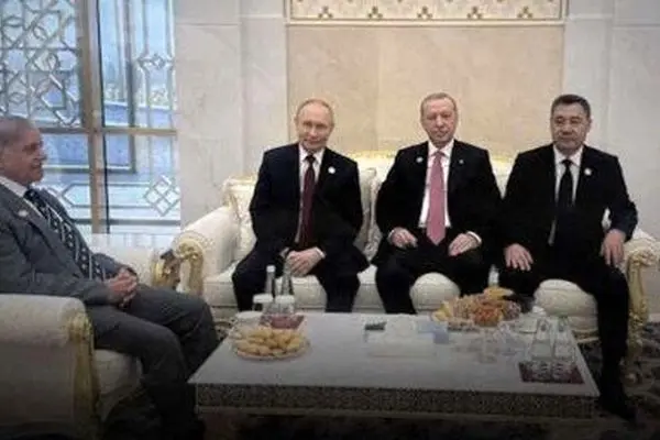 ماجرای ورود بدون دعوت شهباز شریف به دیدار پوتین-اردوغان پس از ۴۰ دقیقه انتظار چه بود؟