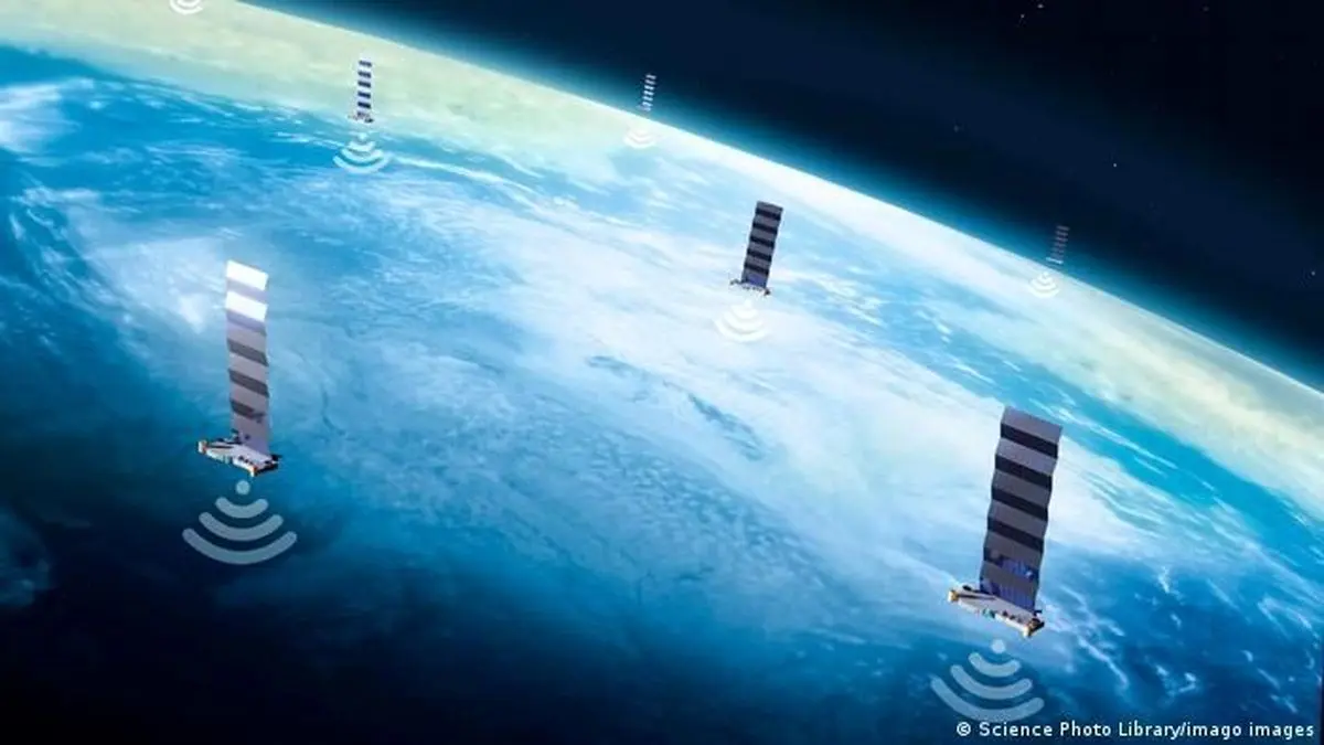 ۱۳۰۰ ماهواره استارلینک در اوکراین غیرفعال شده اند