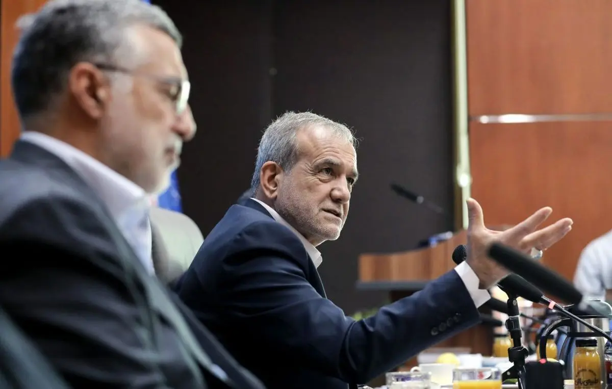 پزشکیان: کشور را معطل مذاکره نکردهایم، اما تنشزدایی را موثر میدانم