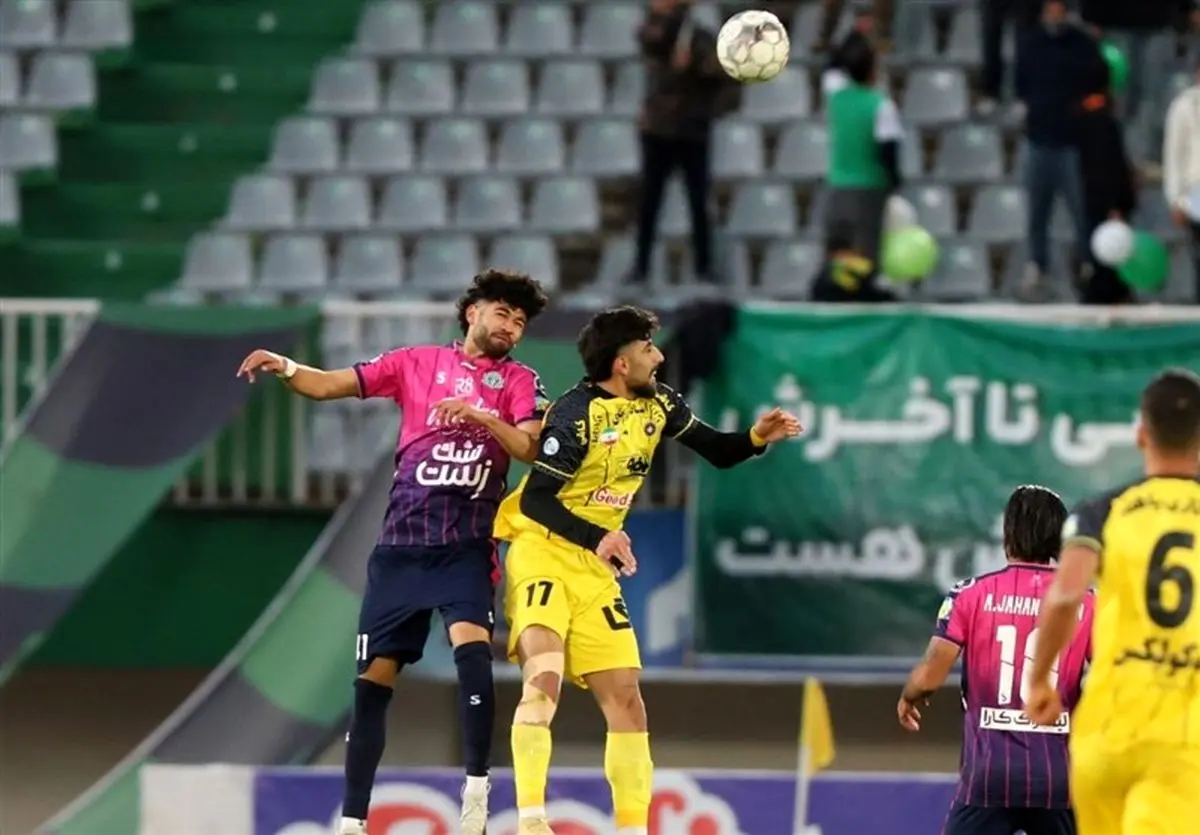 جدول لیگ برتر در پایان هفته سیزدهم بعد از تساوی استقلال و برد سپاهان