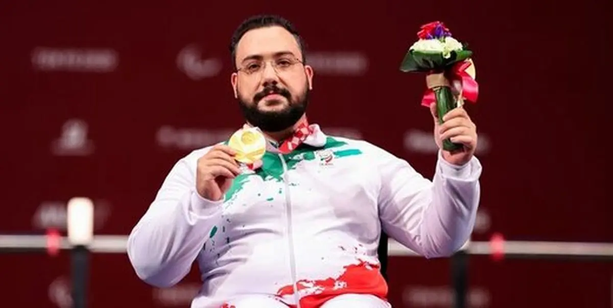 مدال طلا برگردن نماینده ایران در جام جهانی وزنه‌برداری