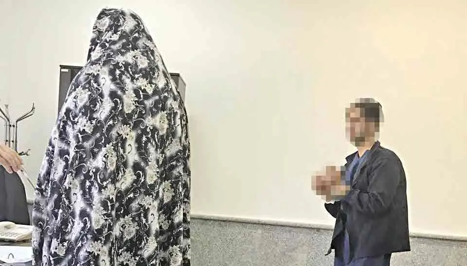 ماجرای دستگیری ۲ مرد با لباس زنانه در مشهد چه بود؟