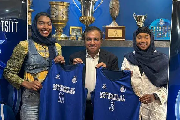 قرارداد بازیکنان آمریکایی استقلال امضا شد