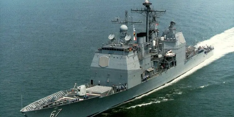 فوری | حمله موشکی و پهپادی به ناوشکن آمریکایی در دریای سرخ