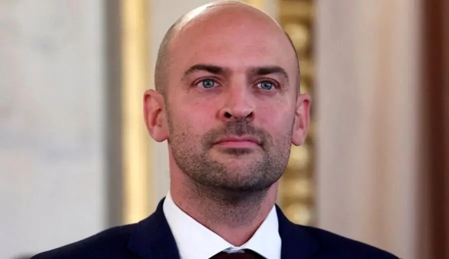 وزیر خارجه فرانسه: تماس مهمی درباره برنامه هسته‌ای با عراقچی داشتیم