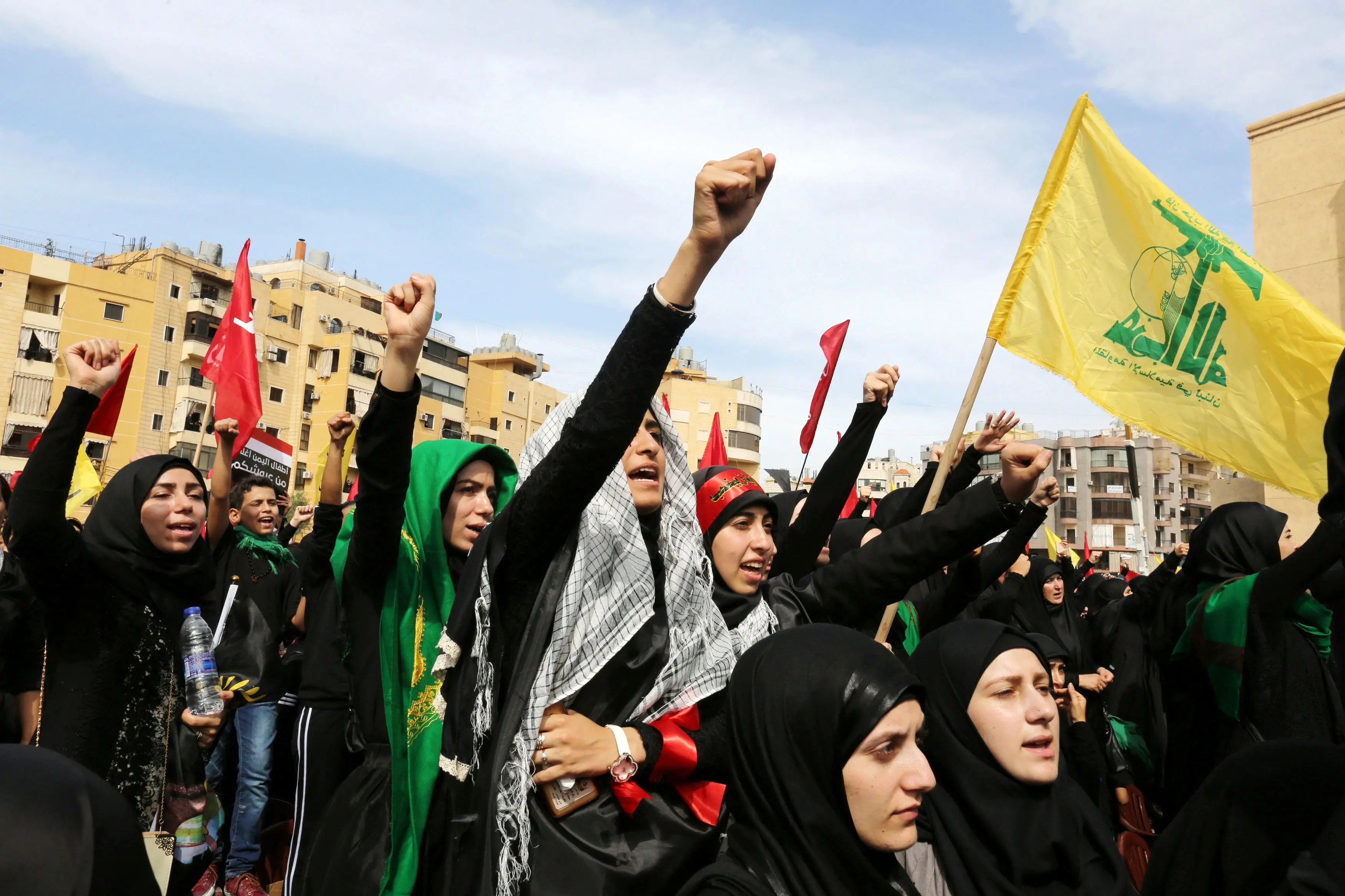 وقتی بی‌حجاب‌ها طرفدار حزب‌الله می‌شوند؛ این یعنی جذب حداکثری+ تصاویر