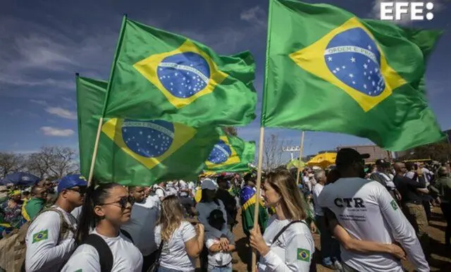 برپایی تجمعات حامیان و مخالفان بولسونارو در برزیل