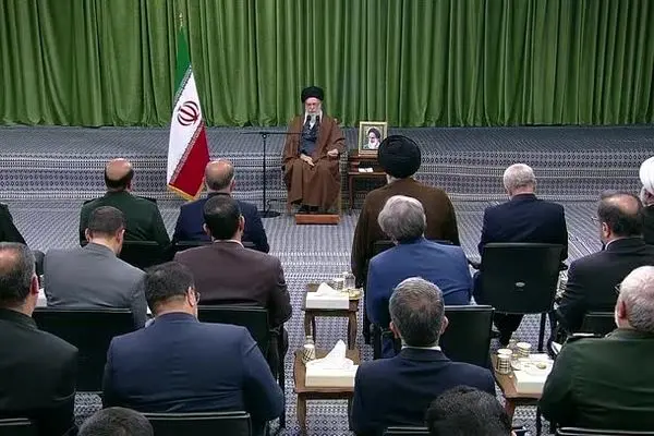 ببینید| رهبر انقلاب: شهدا در مقابل دشمنان داشته‌های فرهنگی و مدنی و میراثهای ماندگار کشور ایستادند