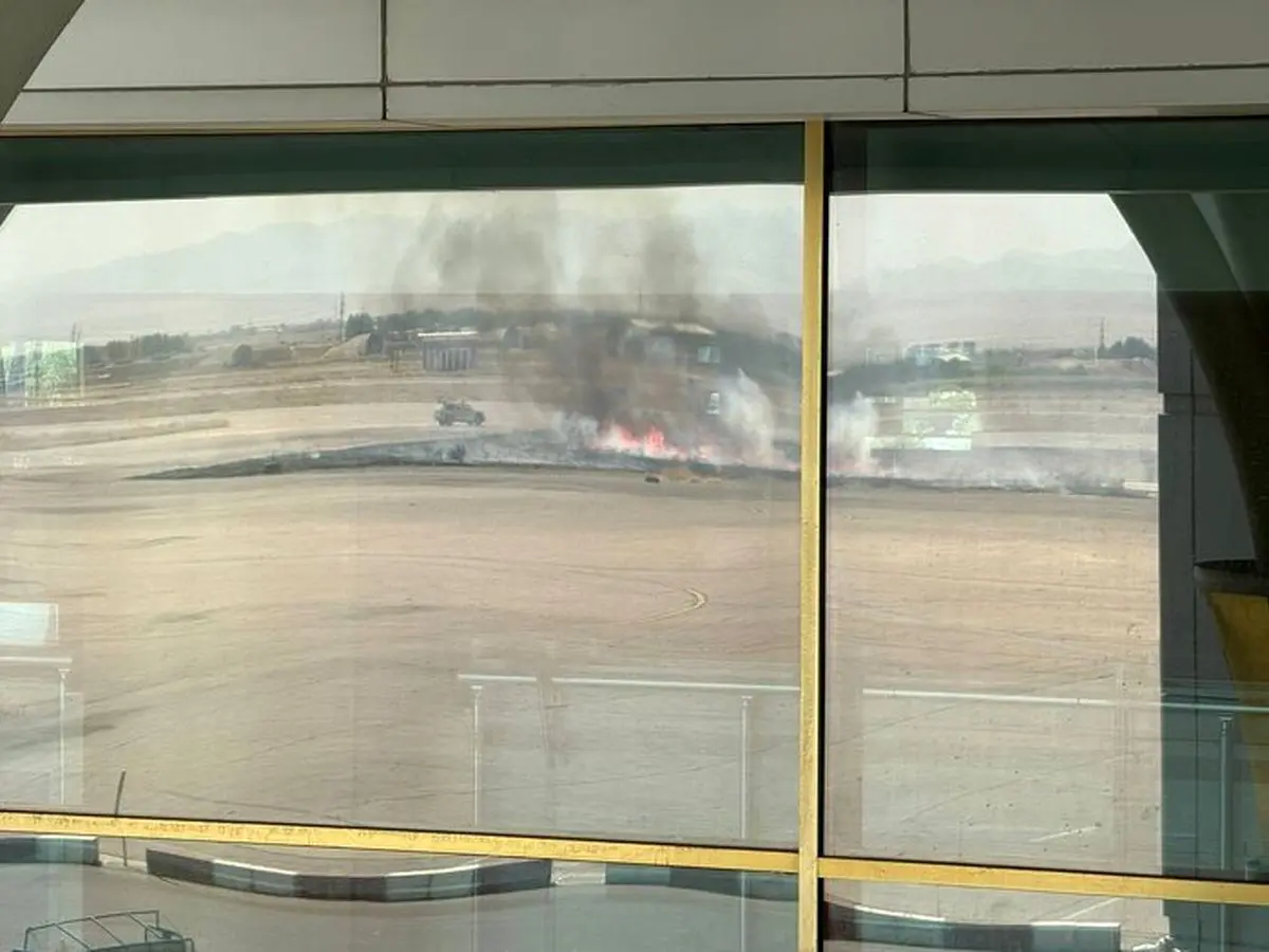 آتش‌سوزی کنترل‌شده در فرودگاه مشهد تا ساعاتی دیگر/ مردم نگران مشاهده دود نباشند