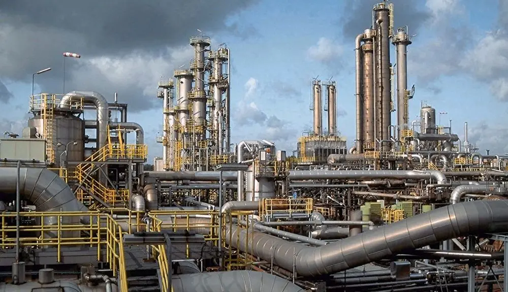 چرا باید از دتکتور گاز در مراکز صنعتی و نفتی استفاده کنیم؟