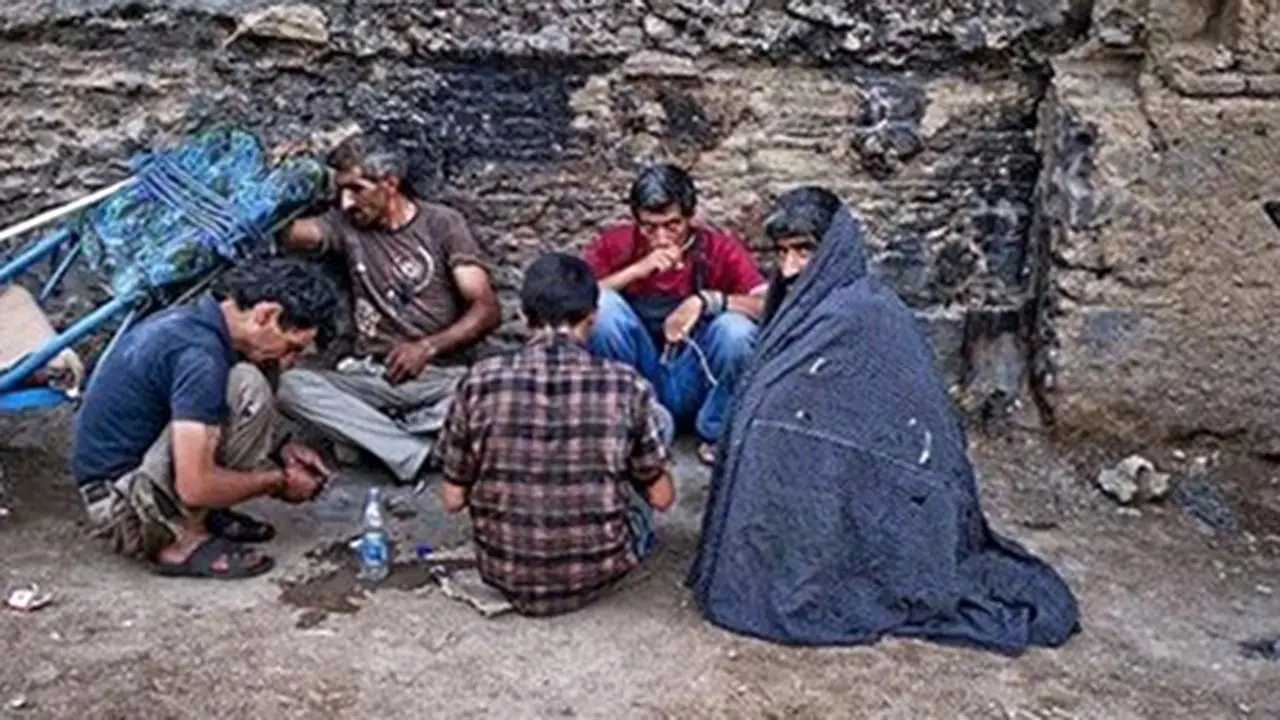 ویدئو | برنامه‌ریزی‌های جدید برای معتادان متجاهر؛ باید ۳ تا ۶ ماه در اردوگاه‌های ترک اعتیاد بمانند