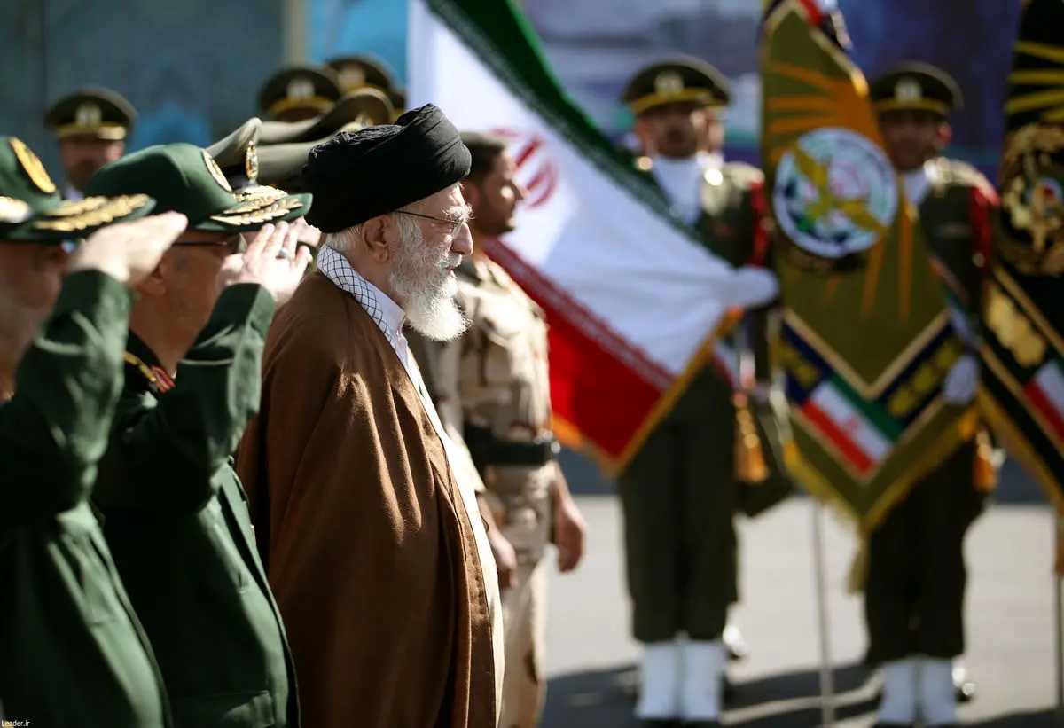 افشای نقشه آمریکا برای ضربه زدن به ایران اسلامی به روایت رهبر انقلاب
