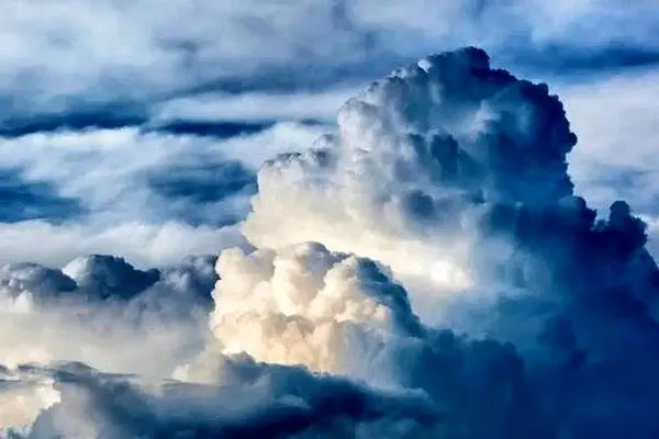 عملیات گسترده هوایی نیروی هوافضای سپاه برای بارور سازی ابرها