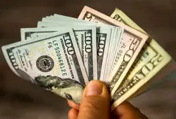 قیمت جدید دلار؛ ظهر دوشنبه 10 آذر 1404؛ دلار آزاد باز هم بالا کشید!