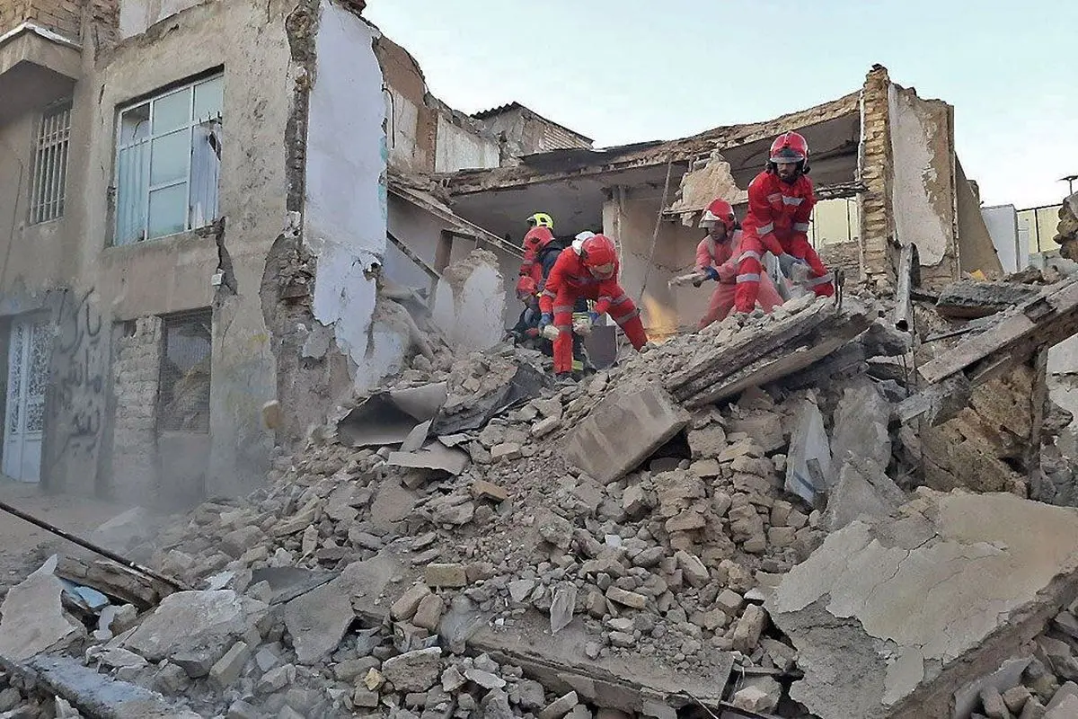 ویدئو | ریزش ساختمان سه طبقه در شهرستان گلستان استان تهران