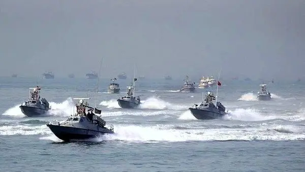 سردار تنگسیری: شناور موشک‌اندازی ساخته‌ایم که ۱۱۶ نات یعنی معادل زمینی ۲۱۵ کیلومتر بر ساعت سرعت دارد