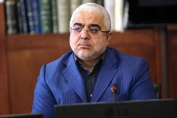اعتراض تند یک نماینده سابق مجلس به اینترنت بدون فیلتر مسئولان؛ مگر مردم اسیر و برده شما هستند؟