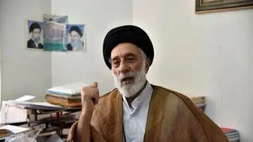 سید هادی خامنه‌ای: حصر  باید هرچه زودتر به نوعی خاتمه پیدا کند/ باید با تمام دنیا رابطۀ سازنده و پویا داشته باشیم؛ از تعامل و گفتگو نترسیم