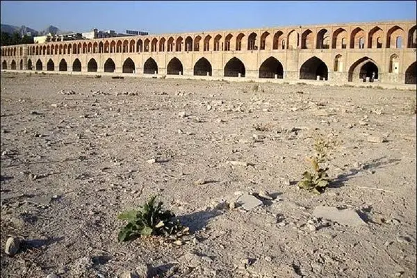 زاینده‌رود پس فردا بسته می‌شود