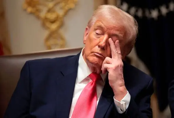 نگرانی حامیان ترامپ از افزایش قیمت بنزین به‌دلیل جنگ/مؤسسه کوئینسی: ادامه جنگ می‌تواند پایگاه ترامپ را علیه او تحریک کند