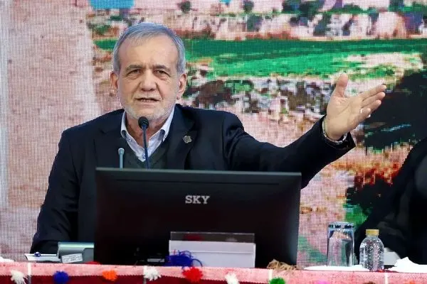 پزشکیان: موضوع حجاب، مسئله‌ای ساده‌ نیست که با دستور و تحکم حل شود